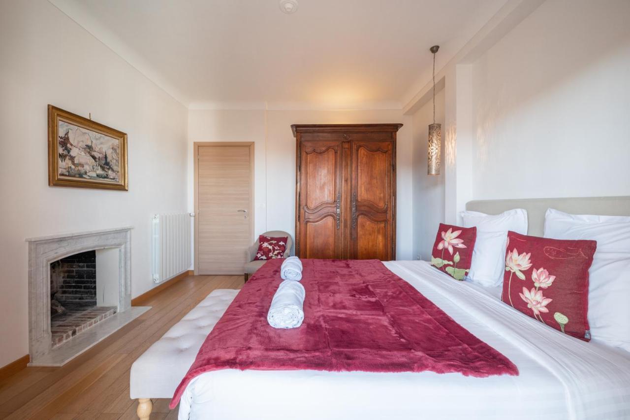La Fabrique A Poupees - Chambres Et Appartements De Charme Au Coeur De ม็องตง ภายนอก รูปภาพ