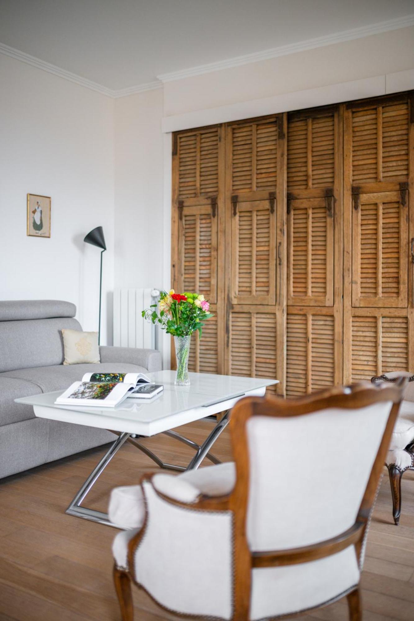 La Fabrique A Poupees - Chambres Et Appartements De Charme Au Coeur De ม็องตง ภายนอก รูปภาพ