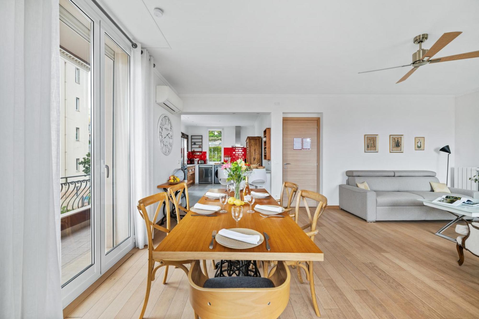 La Fabrique A Poupees - Chambres Et Appartements De Charme Au Coeur De ม็องตง ภายนอก รูปภาพ