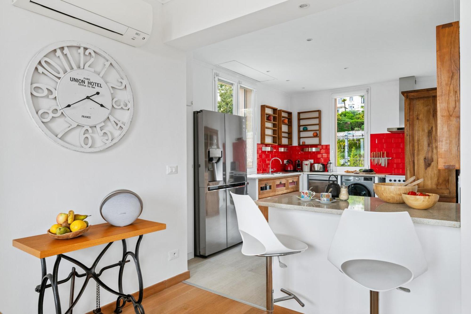 La Fabrique A Poupees - Chambres Et Appartements De Charme Au Coeur De ม็องตง ภายนอก รูปภาพ