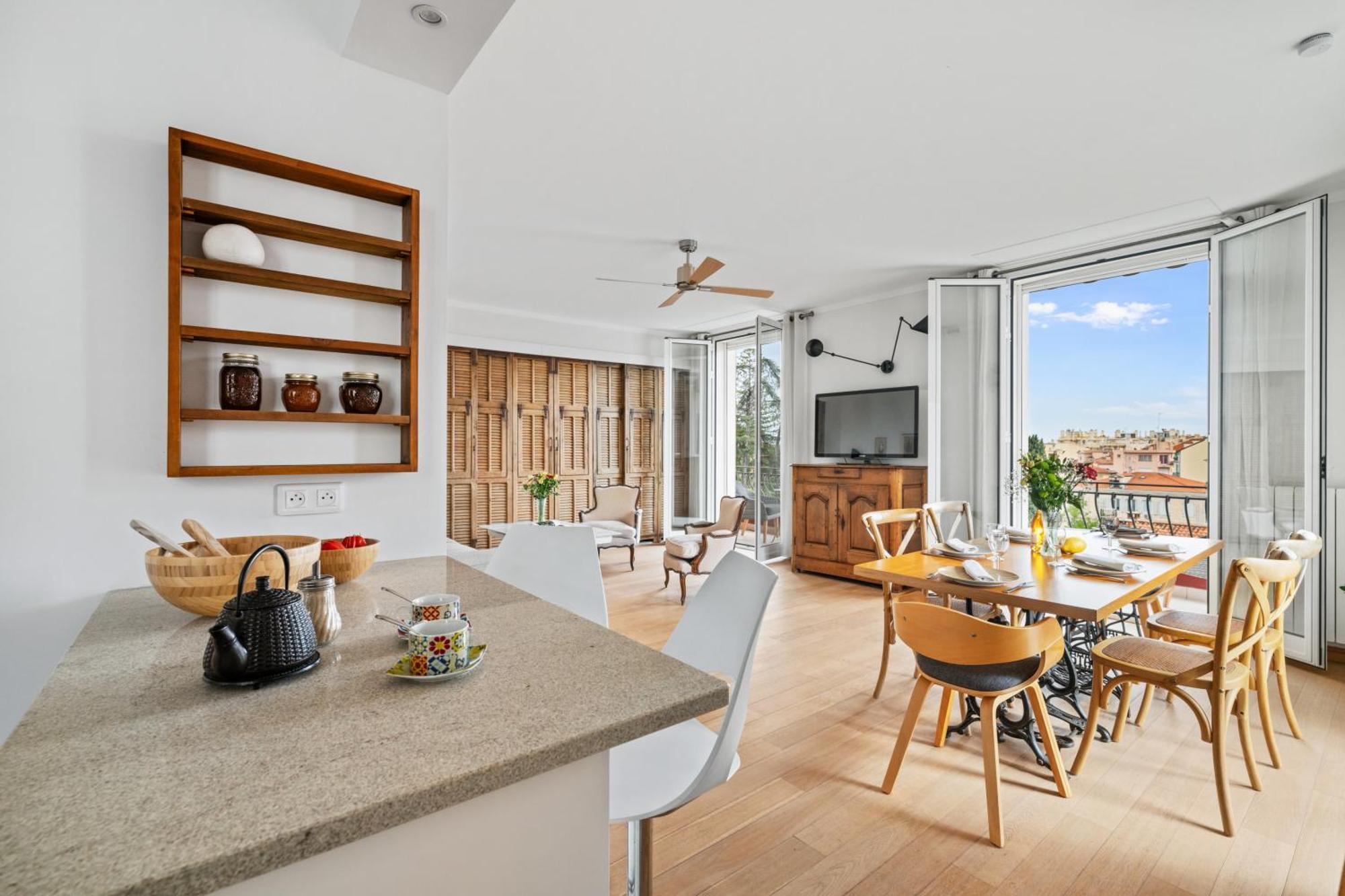 La Fabrique A Poupees - Chambres Et Appartements De Charme Au Coeur De ม็องตง ภายนอก รูปภาพ